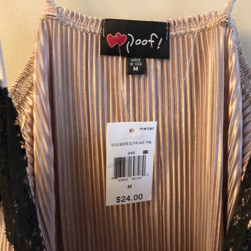 Ribbed blush dress - Picture 3 of 6